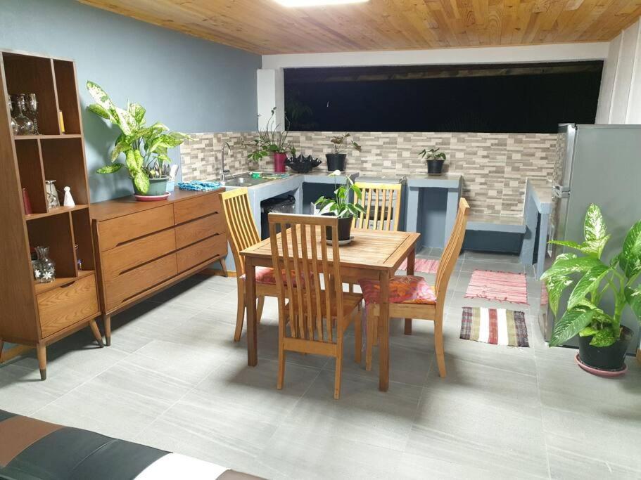 Ohana Location Ravissant Appart Spacieux Parking Gratuit A Uturoa Apartment Exterior photo